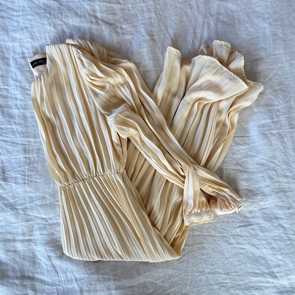 Hopeful Romantic Pleated Midi Dress - Buttercream